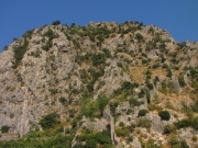 Czarnogóra - Kotor - widok na mury obronne z miasta 
