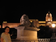 Węgry - Budapeszt - nocny widok na zamek 