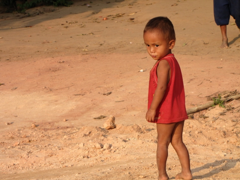 dzieci Laosu - taki jestem samotny 